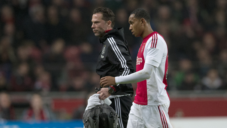 中突出重围 中突出重围